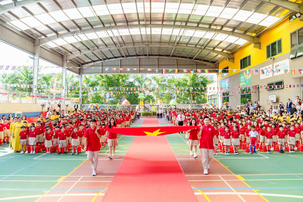 Lễ khai giảng hạnh phúc ở Royal School - ảnh 2