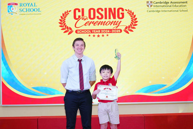 Dấu ấn trưởng thành của học sinh Royal School tại lễ tổng kết 2025