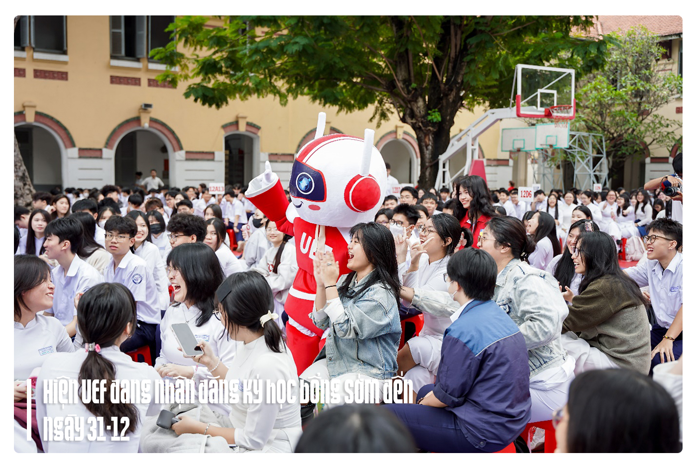 UEF cùng gen Z chọn ngành trong kỷ nguyên AI và xét học bổng sớm UEF cùng gen Z chọn ngành trong kỷ nguyên AI và xét học bổng sớm