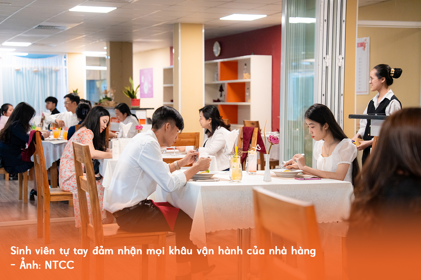 Sinh viên tự mở nhà hàng chay: Đồ án tốt nghiệp không còn nằm trên giấy - Ảnh 4