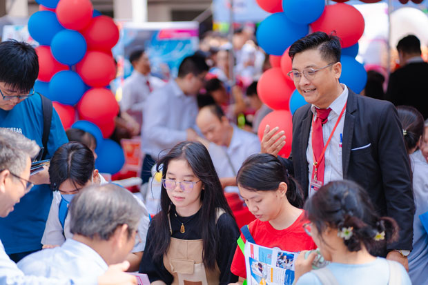 Công nghệ Thẩm mỹ: ngành học mới làm đẹp nội khoa
