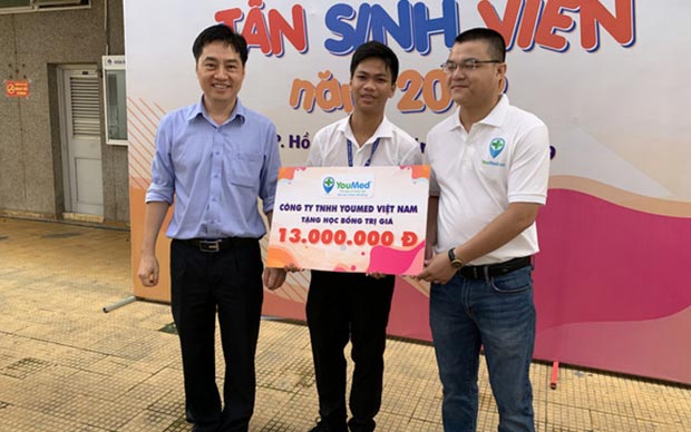 Hiệu trưởng trường y truyền cảm hứng cho tân sinh viên - Ảnh 3