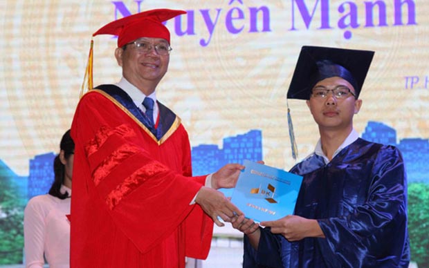 Phụ lục văn bằng sẽ ghi rõ xếp loại tốt nghiệp của sinh viên - Ảnh 1