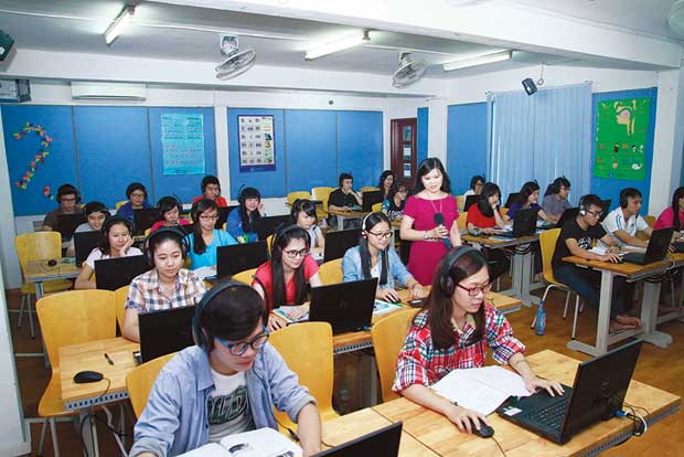 Đại học Văn Lang tổ chức thi đánh giá năng lực ngoại ngữ tiếng Anh - ảnh 2