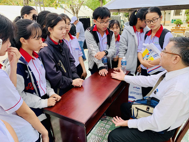 Vừa vào đại học đã muốn chuyển ngành, phải làm sao?