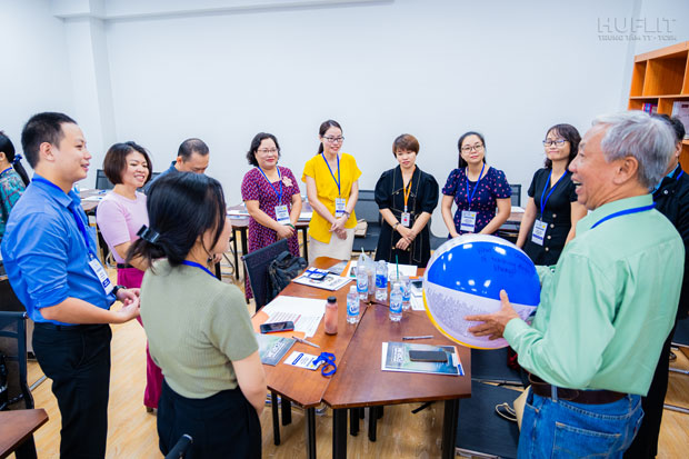 HUFLIT phối hợp cùng Đại sứ quán Hoa Kỳ tại Việt Nam nâng cao năng lực giảng dạy tiếng Anh cho giảng viên - ảnh 5