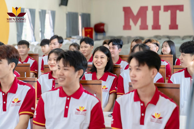 Trường ĐH Công Nghệ Miền Đông dành 1000 suất học bổng cho sinh viên khó khăn - ảnh 3