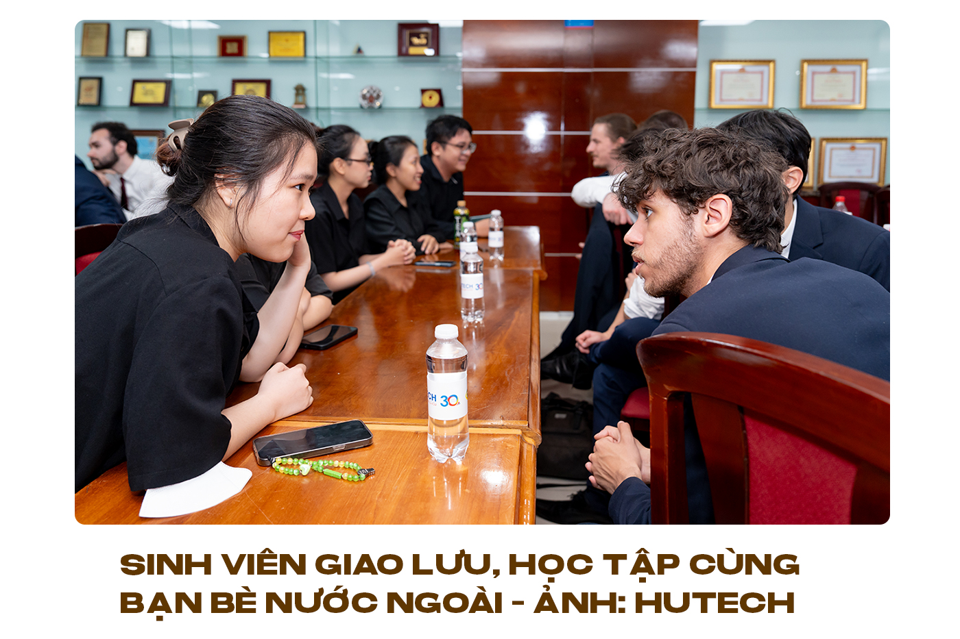 Mùa tuyển sinh 2025: HUTECH tặng học bổng 25% học phí toàn khóa - Ảnh 7