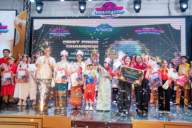 Chung kết hùng biện tiếng Anh ′Đại sứ văn minh′