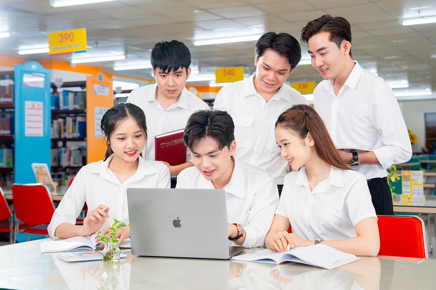 HUTECH tuyển sinh thạc sĩ đợt 1 năm học 2026-2027 với 16 ngành đào tạo - Ảnh 2
