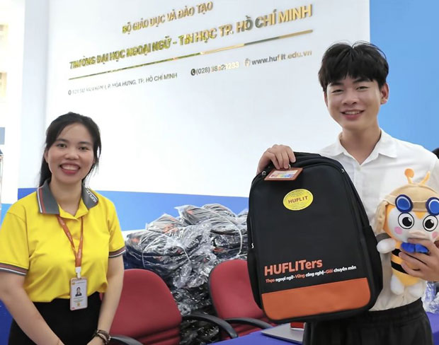 HUFLIT mở lối để người trẻ đi xa hơn những gì họ từng nghĩ