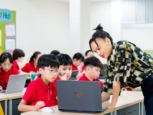 Phát triển toàn diện trong môi trường giáo dục chuẩn Cambridge tại Royal School Phát triển toàn diện trong môi trường giáo dục chuẩn Cambridge tại Royal School