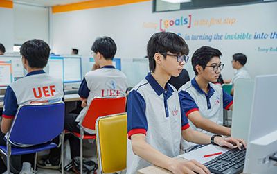 Thí sinh có cơ hội nhận học bổng sớm ngành công nghệ thông tin UEF