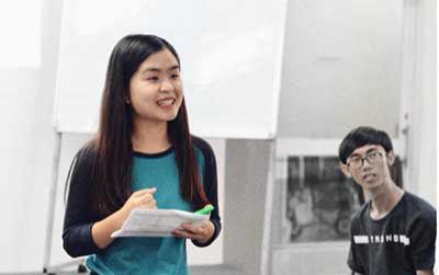 Nguyễn Thị Diễm - cựu SV khóa 2014 - chuyện lạ ở Khoa Quản trị Kinh doanh Quốc tế - HUFLIT