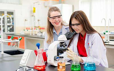 Đội ngũ giáo viên Royal School: Khơi mở tư duy trong lớp học Cambridge