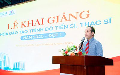 HUTECH khai giảng cho tân học viên cao học và nghiên cứu sinh