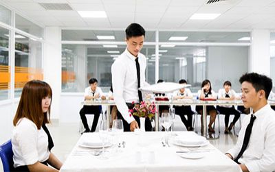 Học ngành Nhà hàng - Khách sạn với bằng Cử nhân ĐH CY Cergy Paris (Pháp)