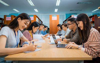 Rộng cửa vào đại học bằng chứng chỉ ngoại ngữ quốc tế