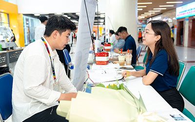 Doanh nghiệp ’săn’ nhân tài kỹ thuật tại HUTECH TECHSHOW 2026