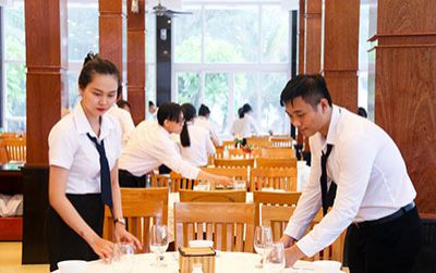 Trung cấp Việt Giao thu hút học sinh theo học nghề bếp, du lịch...