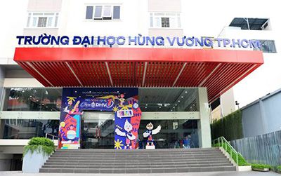 Trường ĐH Hùng Vương TP.HCM liên tục ′mở hội′, tiếp sức 2k7 chọn ngành - chọn trường