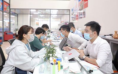 Điểm chuẩn nhiều ngành tăng 'chóng mặt'