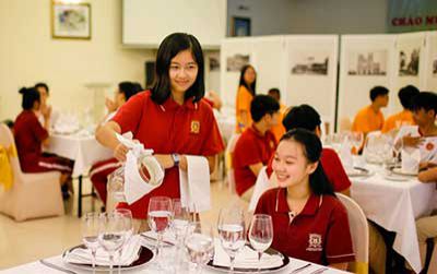 Học kinh tế, tập làm kinh doanh từ bậc Trung học tại VAS