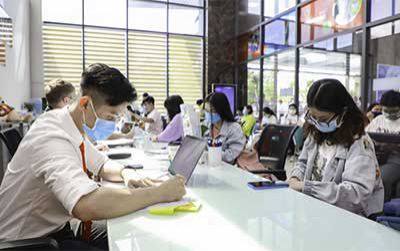 Tăng chỉ tiêu xét điểm thi tốt nghiệp THPT, thí sinh không nên vội bỏ nguyện vọng