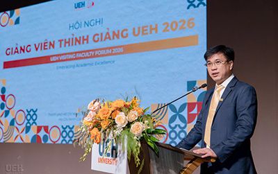 907 cộng sự học thuật cùng UEH đưa kinh nghiệm thực tiễn vào giảng đường