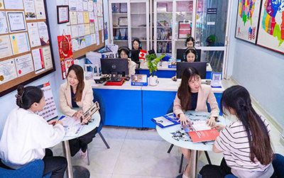 Triển lãm Du học 2025 mở rộng cơ hội cho học sinh Việt