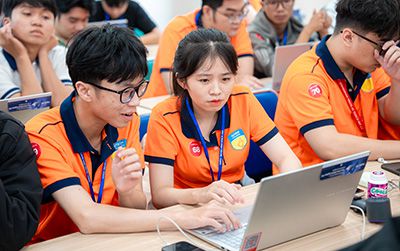 Kỳ thi công nghệ 2025: Doanh nghiệp kết nối nhân tài