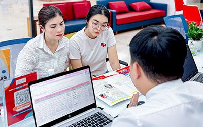 UEF song hành cùng thí sinh đặt nguyện vọng 1