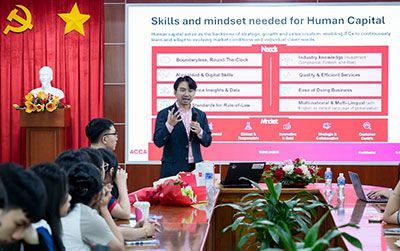 Cơ hội nhận học bổng 100% ngành kế toán khi đăng ký sớm tại UEF