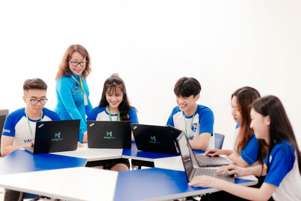 Trường ĐH Văn Hiến công bố gói hỗ trợ học tập khủng dành cho thí sinh - ảnh 3 Trường ĐH Văn Hiến công bố gói hỗ trợ học tập khủng dành cho thí sinh - ảnh 3