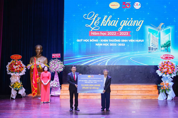 HUFLIT sát cánh cùng thí sinh lựa chọn nguyện vọng xét tuyển - ảnh 4 HUFLIT sát cánh cùng thí sinh lựa chọn nguyện vọng xét tuyển - ảnh 4