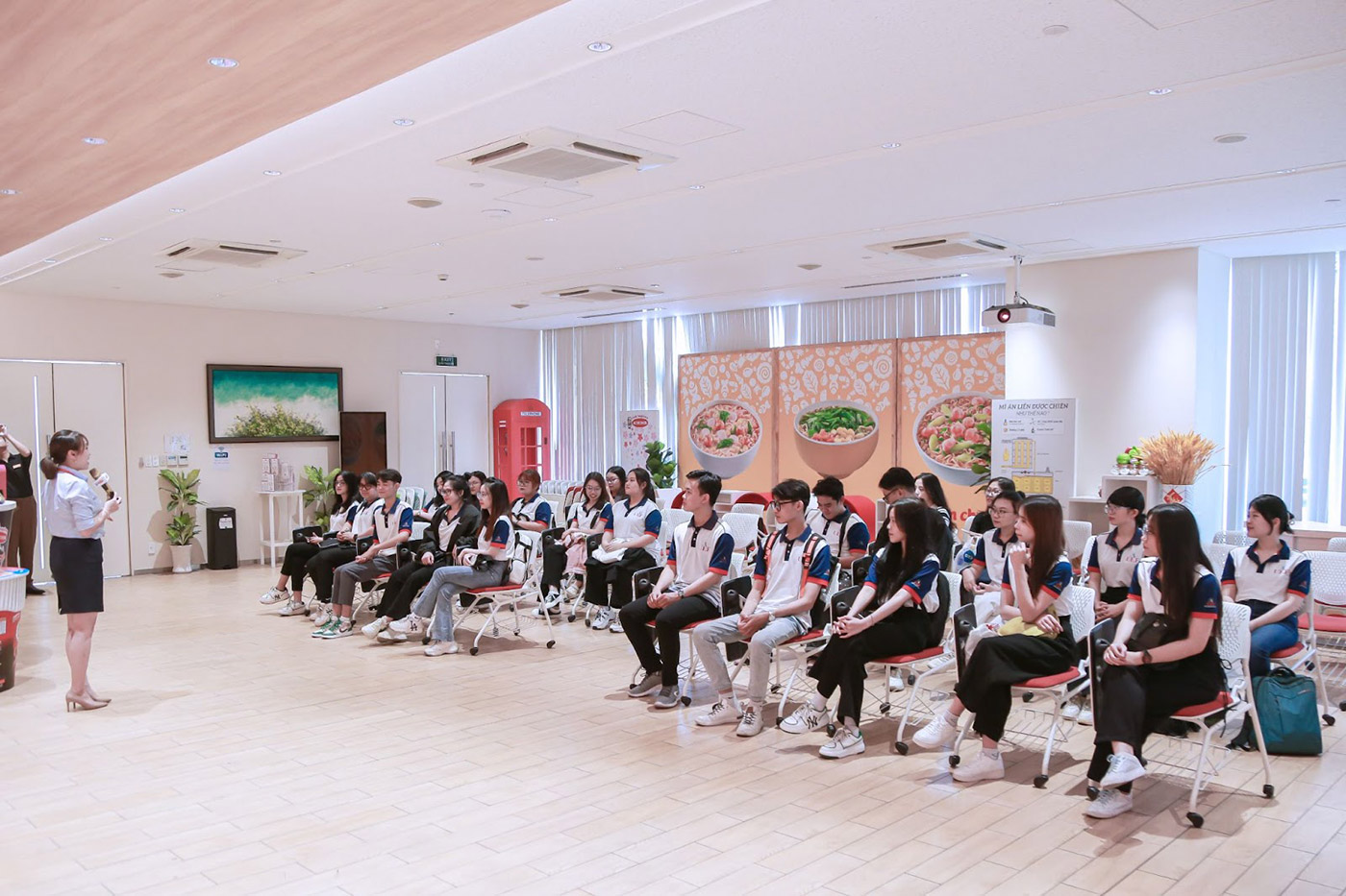 Nộp hồ sơ xét học bạ sớm, săn học bổng tại trường đại học song ngữ - ảnh 6 Nộp hồ sơ xét học bạ sớm, săn học bổng tại trường đại học song ngữ - ảnh 6