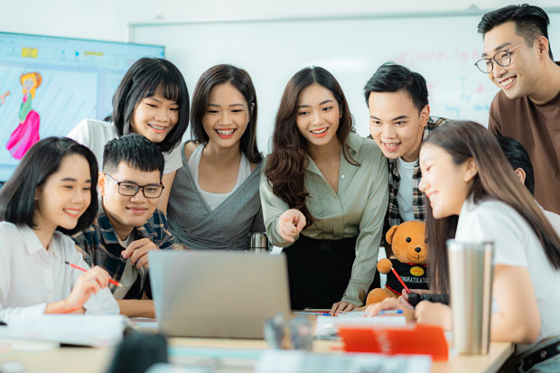 Đồng hành cùng sĩ tử 2K6, HUFLIT không tăng học phí năm học 2024 - 2025 - ảnh 1 Đồng hành cùng sĩ tử 2K6, HUFLIT không tăng học phí năm học 2024 - 2025 - ảnh 1