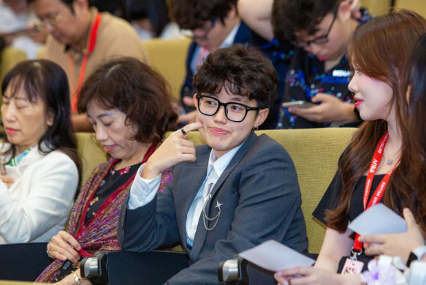 Vượt thử thách, bốn sinh viên rinh học bổng Anh Quốc - ảnh 2 Vượt thử thách, bốn sinh viên rinh học bổng Anh Quốc - ảnh 2