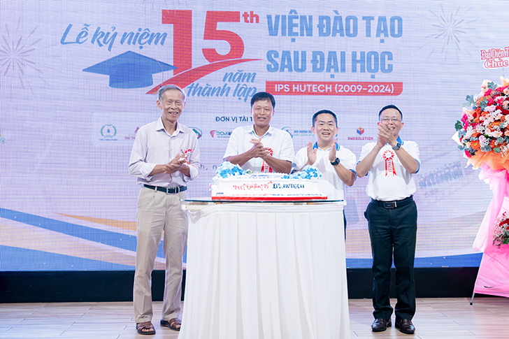 HUTECH khai giảng khóa đào tạo thạc sĩ, tiến sĩ đợt 1 - năm 2024 - ảnh 5 HUTECH khai giảng khóa đào tạo thạc sĩ, tiến sĩ đợt 1 - năm 2024 - ảnh 5