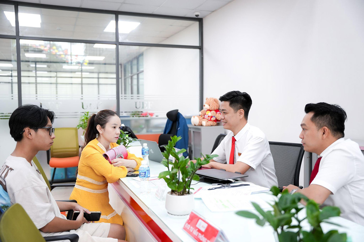 UEF ưu đãi cho thí sinh đăng ký nhập học sớm - ảnh 6 UEF ưu đãi cho thí sinh đăng ký nhập học sớm - ảnh 6