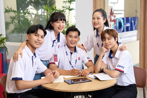 Săn học bổng 50% học phí tại Trường Đại học Hùng Vương TP.HCM khi xét tuyển sớm - ảnh 2 Săn học bổng 50% học phí tại Trường Đại học Hùng Vương TP.HCM khi xét tuyển sớm - ảnh 2