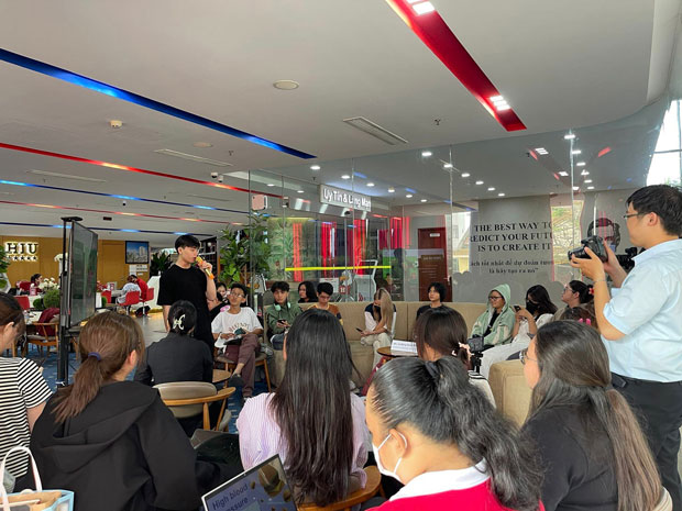 Để tiếng Anh không còn là nỗi lo của sinh viên - ảnh 3 Để tiếng Anh không còn là nỗi lo của sinh viên - ảnh 3