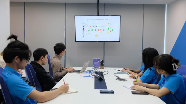 Trường đại học CMC lấy điểm chuẩn trúng tuyển từ 21 điểm - ảnh 3 Trường đại học CMC lấy điểm chuẩn trúng tuyển từ 21 điểm - ảnh 3