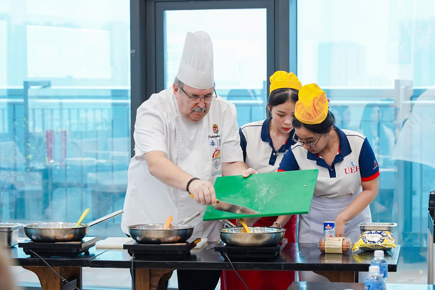 Học, thực tập tại nước ngoài trở thành học phần của sinh viên - ảnh 6 Học, thực tập tại nước ngoài trở thành học phần của sinh viên - ảnh 6