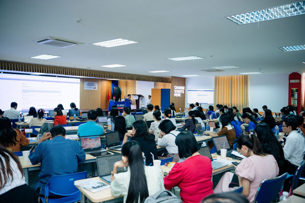 Mở hội thảo về đào tạo THPT trong thời đại trí tuệ nhân tạo - ảnh 5 Mở hội thảo về đào tạo THPT trong thời đại trí tuệ nhân tạo - ảnh 5