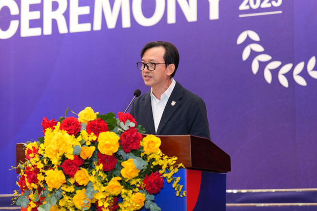 VUS đạt chuẩn trung tâm vàng Cambridge 5 năm liên tiếp - ảnh 2 VUS đạt chuẩn trung tâm vàng Cambridge 5 năm liên tiếp - ảnh 2