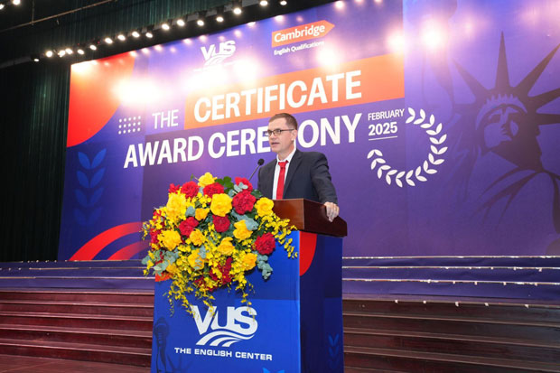 VUS đạt chuẩn trung tâm vàng Cambridge 5 năm liên tiếp - ảnh 3 VUS đạt chuẩn trung tâm vàng Cambridge 5 năm liên tiếp - ảnh 3