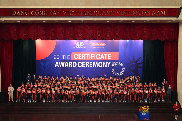 VUS đạt chuẩn trung tâm vàng Cambridge 5 năm liên tiếp - ảnh 4 VUS đạt chuẩn trung tâm vàng Cambridge 5 năm liên tiếp - ảnh 4