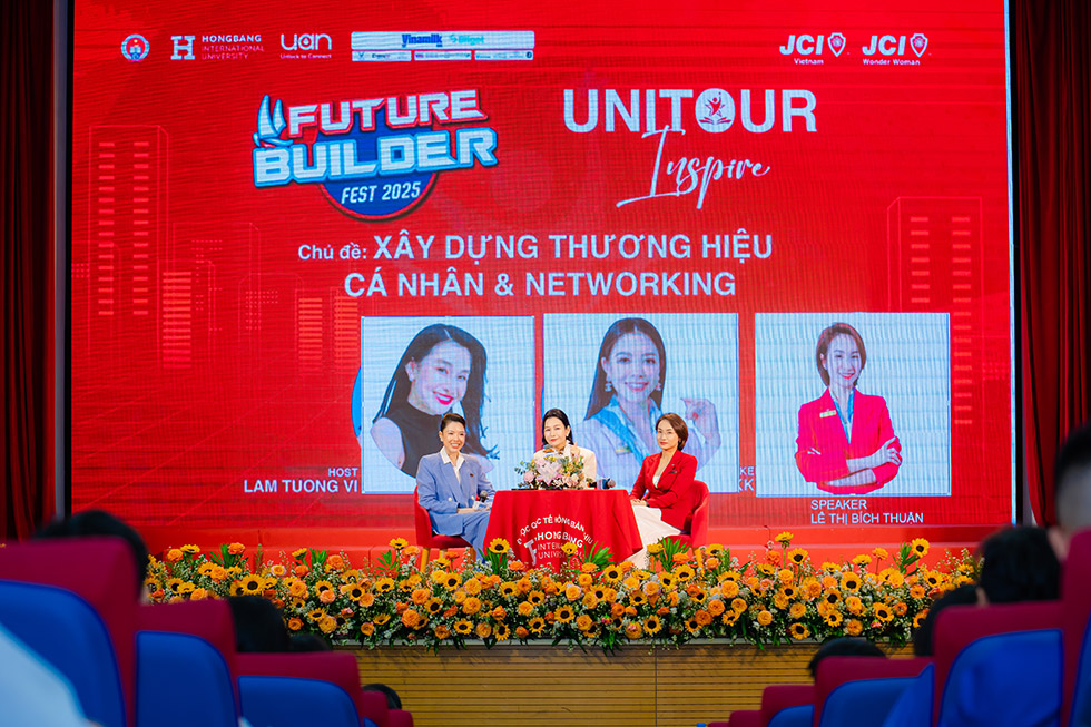 Bùng nổ sáng tạo chuỗi ngày hội khởi nghiệp lớn nhất tại HIU: Hơn 2,000 HS THPT tham gia trong ngày đầu tiên - ảnh 4 Bùng nổ sáng tạo chuỗi ngày hội khởi nghiệp lớn nhất tại HIU: Hơn 2,000 HS THPT tham gia trong ngày đầu tiên - ảnh 4