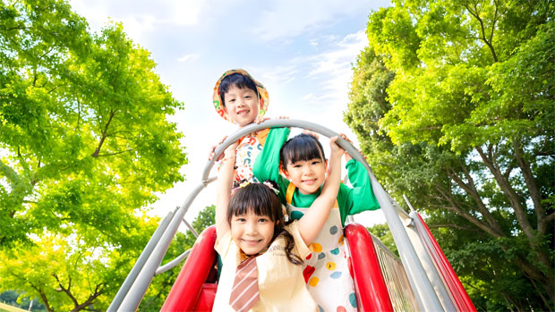 Con có đang thực sự sống đúng với tuổi thơ - ảnh 2 Con có đang thực sự sống đúng với tuổi thơ - ảnh 2